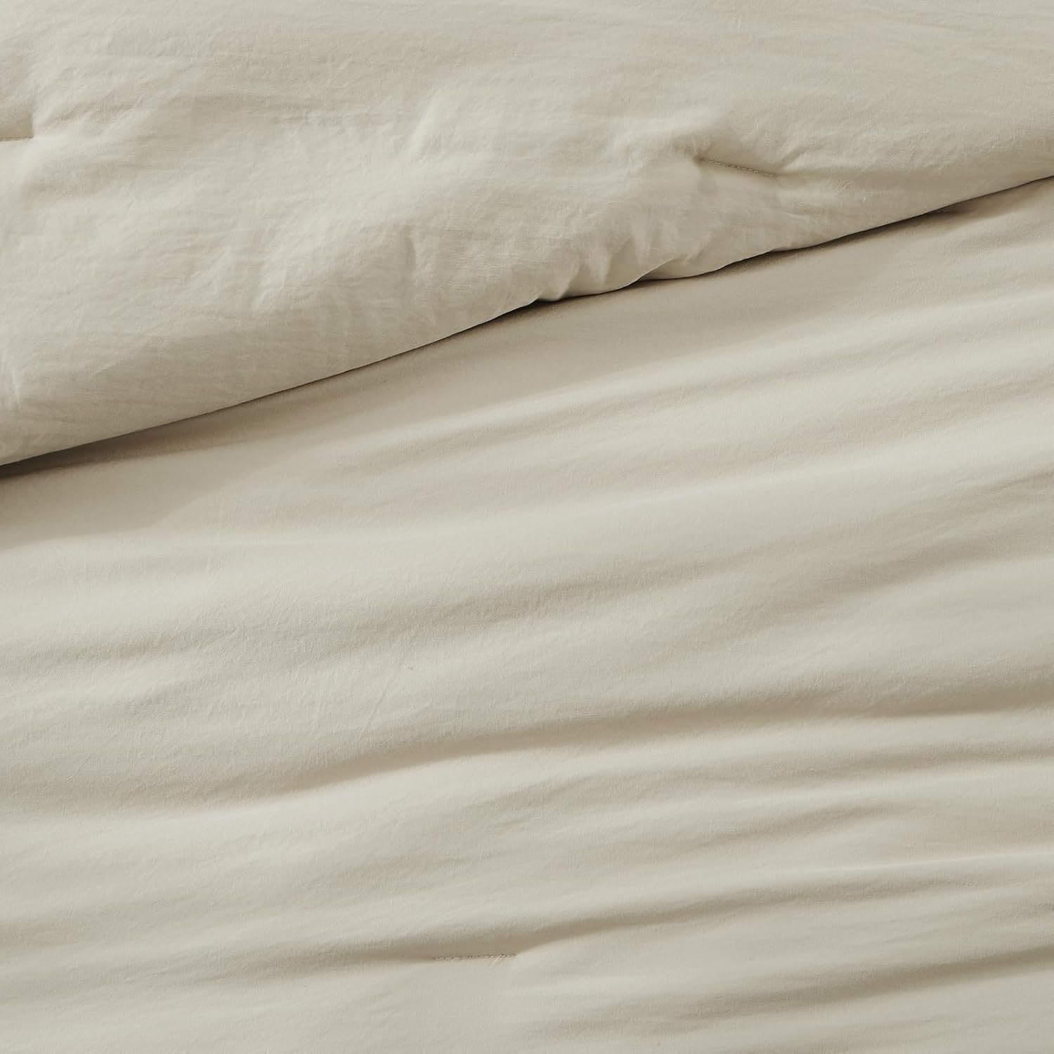 Amberspace Prewashed fabric 7-piece Bed in a Bag Comforter Set with Sheets