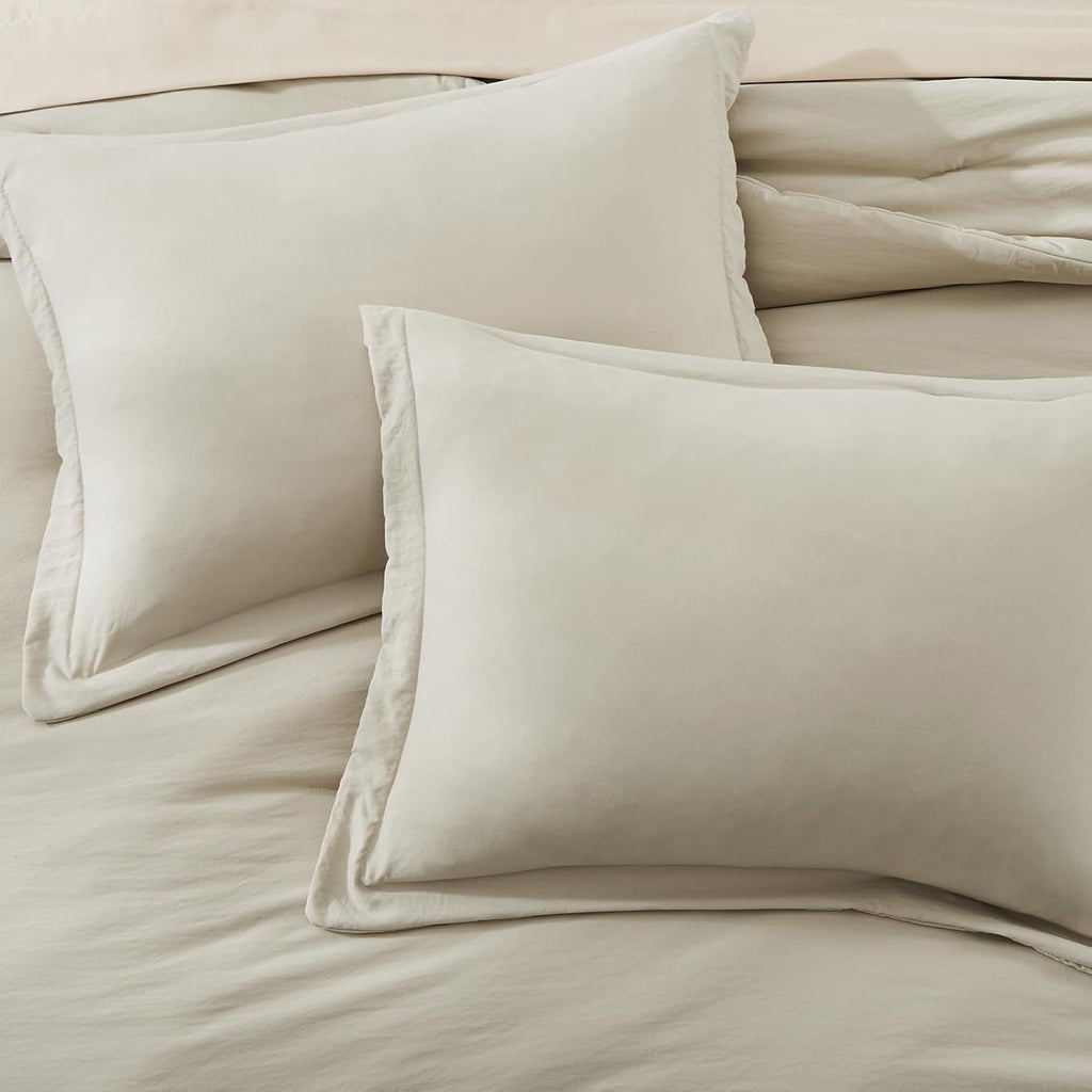 Amberspace Prewashed fabric 7-piece Bed in a Bag Comforter Set with Sheets