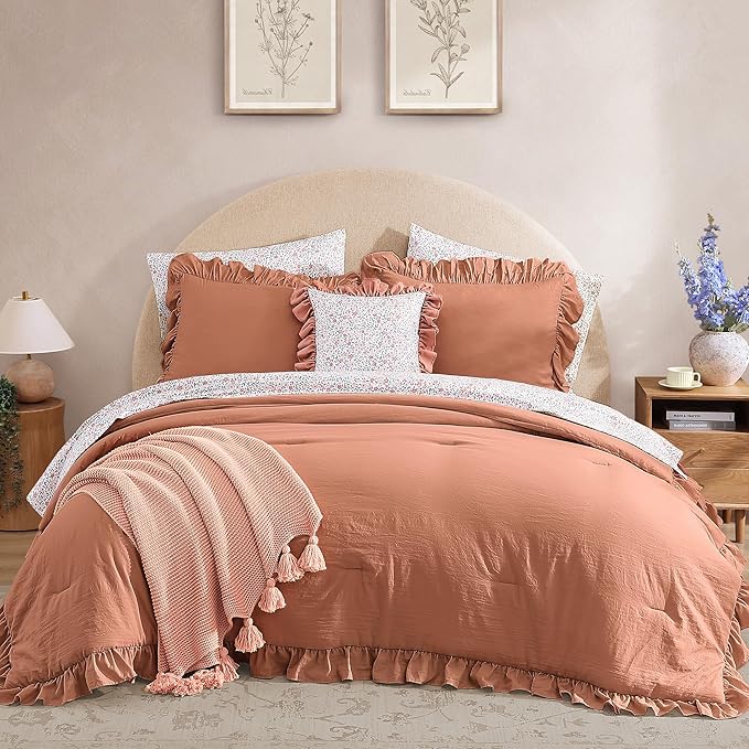 Amberspace Ruffle Design 7-piece Bed in a Bag Comforter Set with Sheets