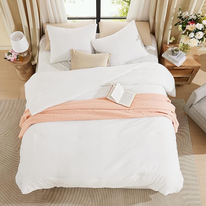 Amberspace Prewashed fabric 2/3-piece Bed in a Bag Comforter Set with Sheets