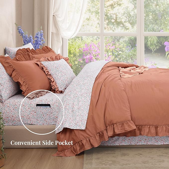 Amberspace Ruffle Design 7-piece Bed in a Bag Comforter Set with Sheets