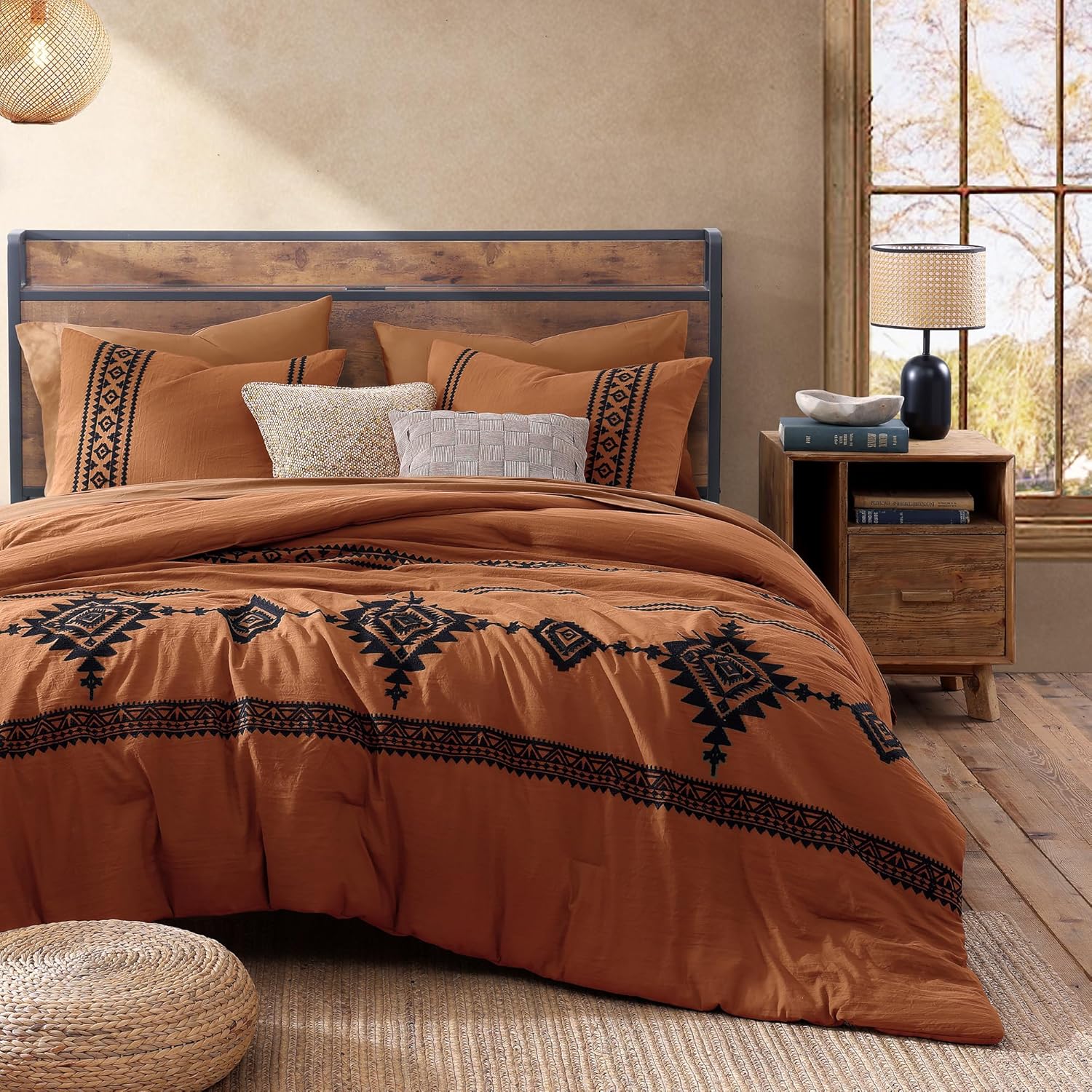 Amberspace Embroidery 7-piece Bed in a Bag Full Comforter Set with Sheets