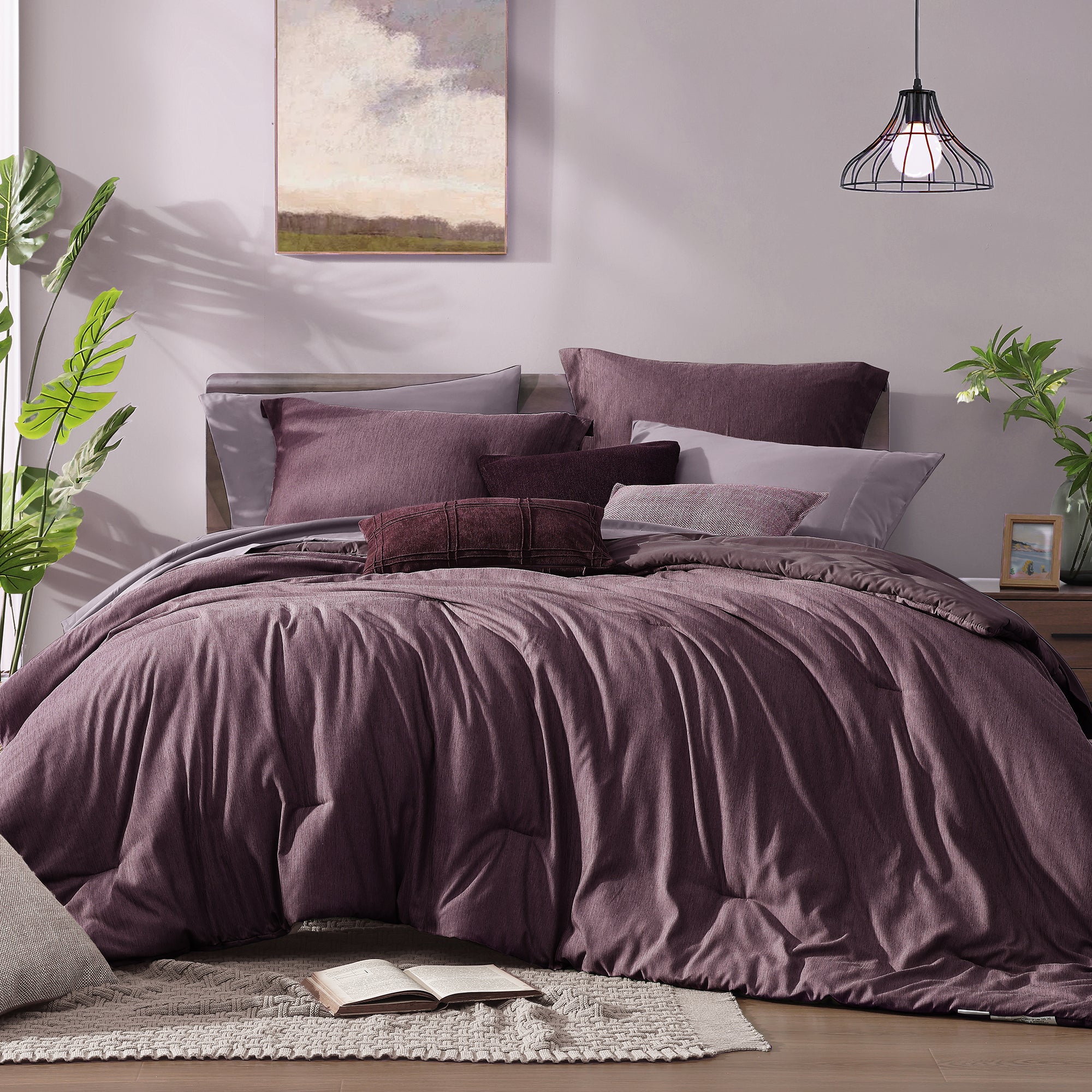 Amberspace Cationic Dyeing 7-piece Bed in a Bag Comforter Set with Sheets