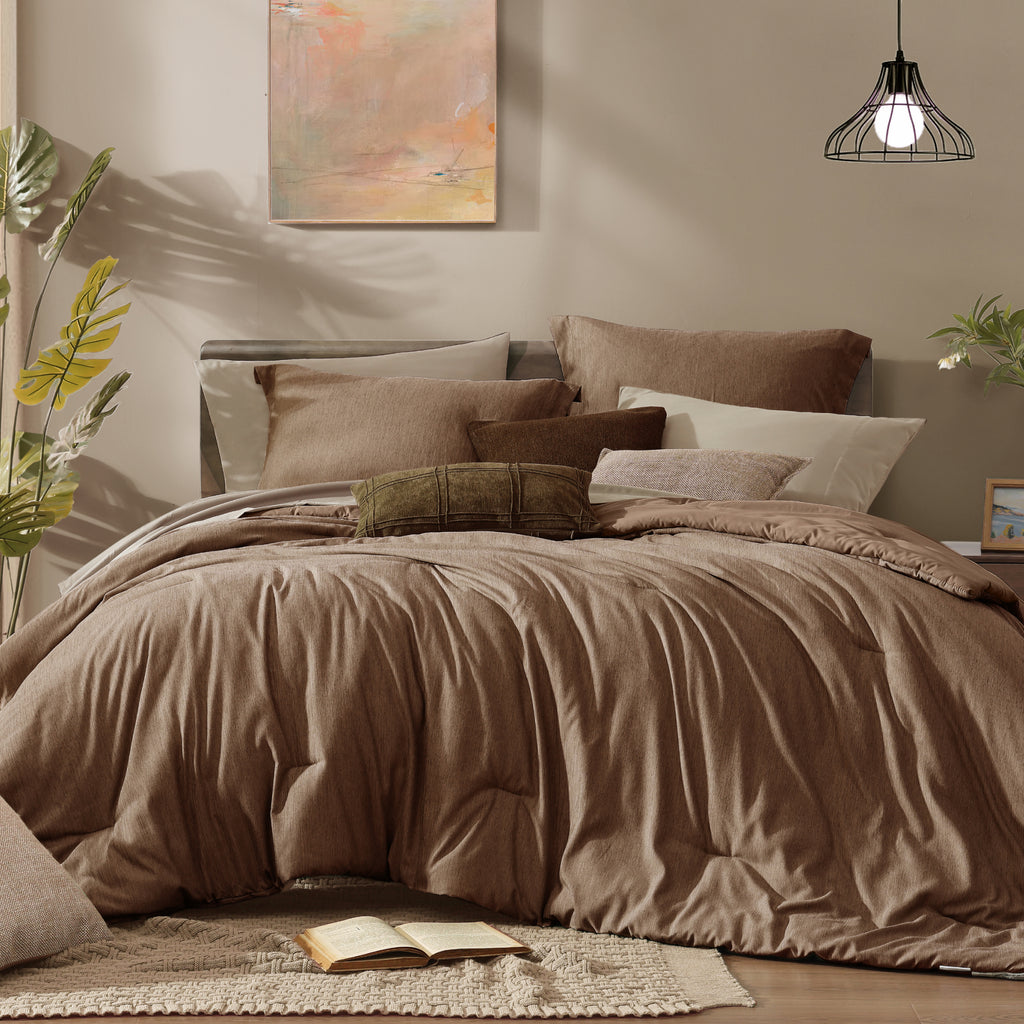 Amberspace Cationic Dyeing 7-piece Bed in a Bag Comforter Set with Sheets