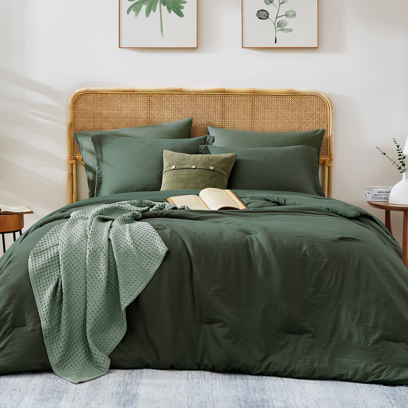 Amberspace Prewashed fabric 7-piece Bed in a Bag Comforter Set with Sheets