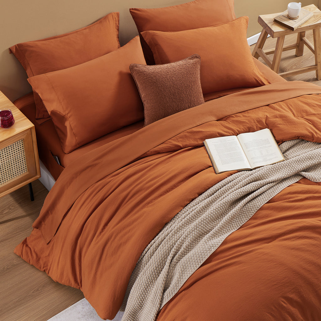 Amberspace Prewashed fabric 7-piece Bed in a Bag Comforter Set with Sheets
