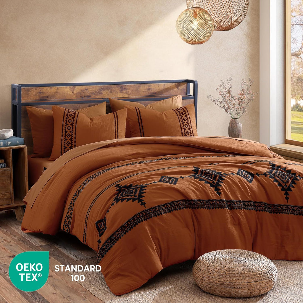Amberspace Embroidery 7-piece Bed in a Bag Full Comforter Set with Sheets