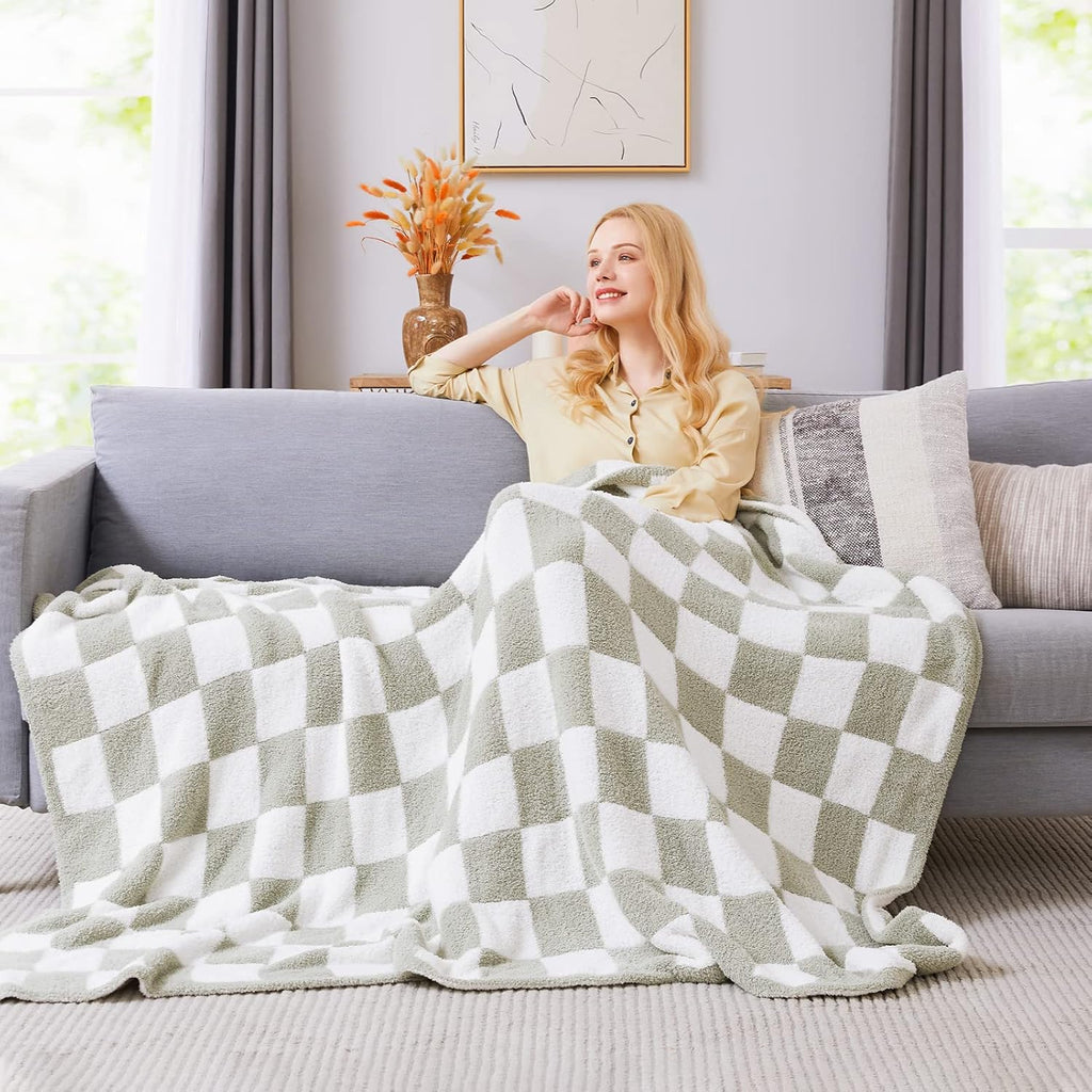 Amberspace Checkered Knit Throw