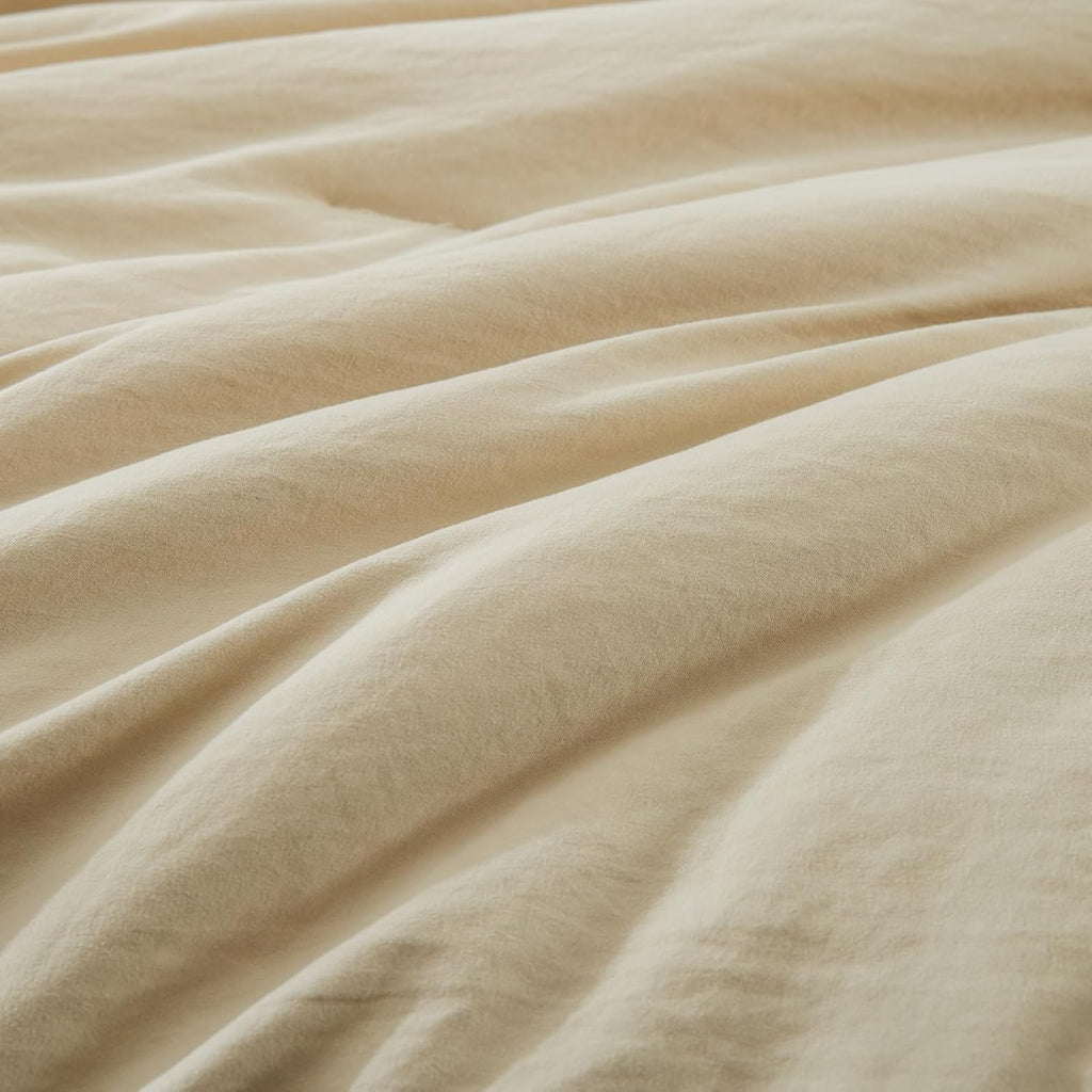 Amberspace Prewashed fabric 7-piece Bed in a Bag Comforter Set with Sheets