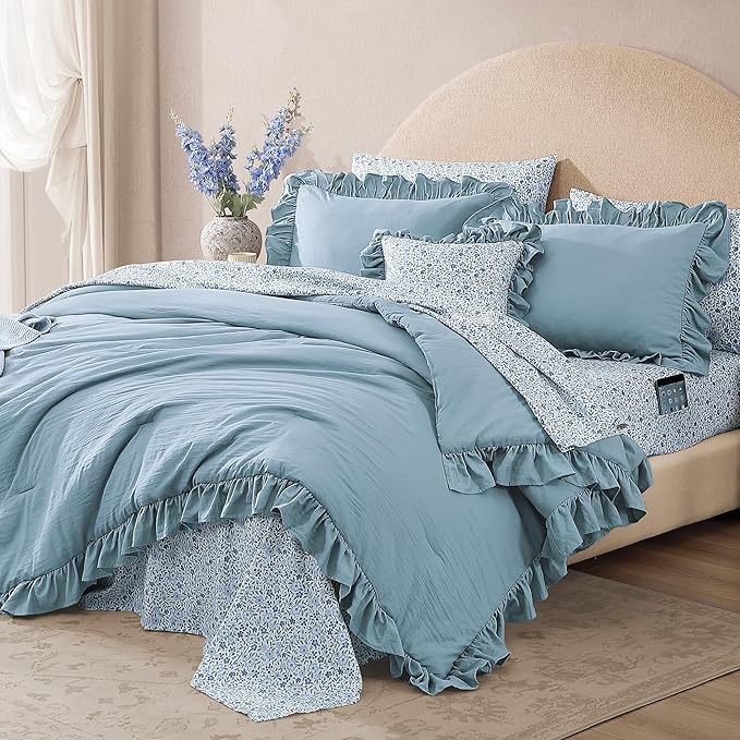 Amberspace Ruffle Design 7-piece Bed in a Bag Comforter Set with Sheets
