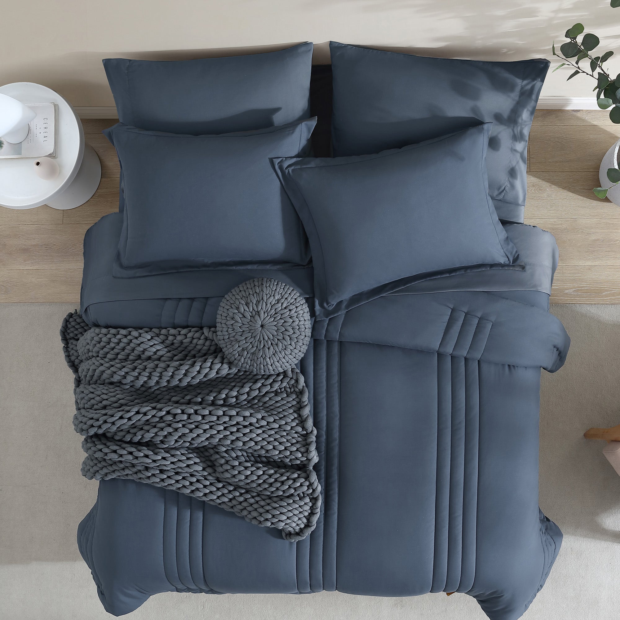 Amberspace 7-Piece Bed in a Bag Comforter Set with Sheets
