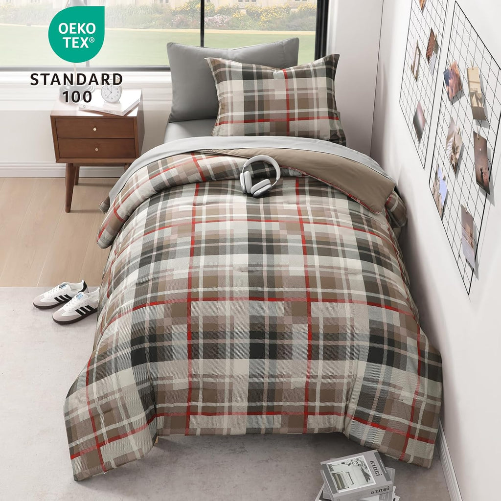 Amberspace Plaid Design Bed in a Bag Comforter Set with Sheets