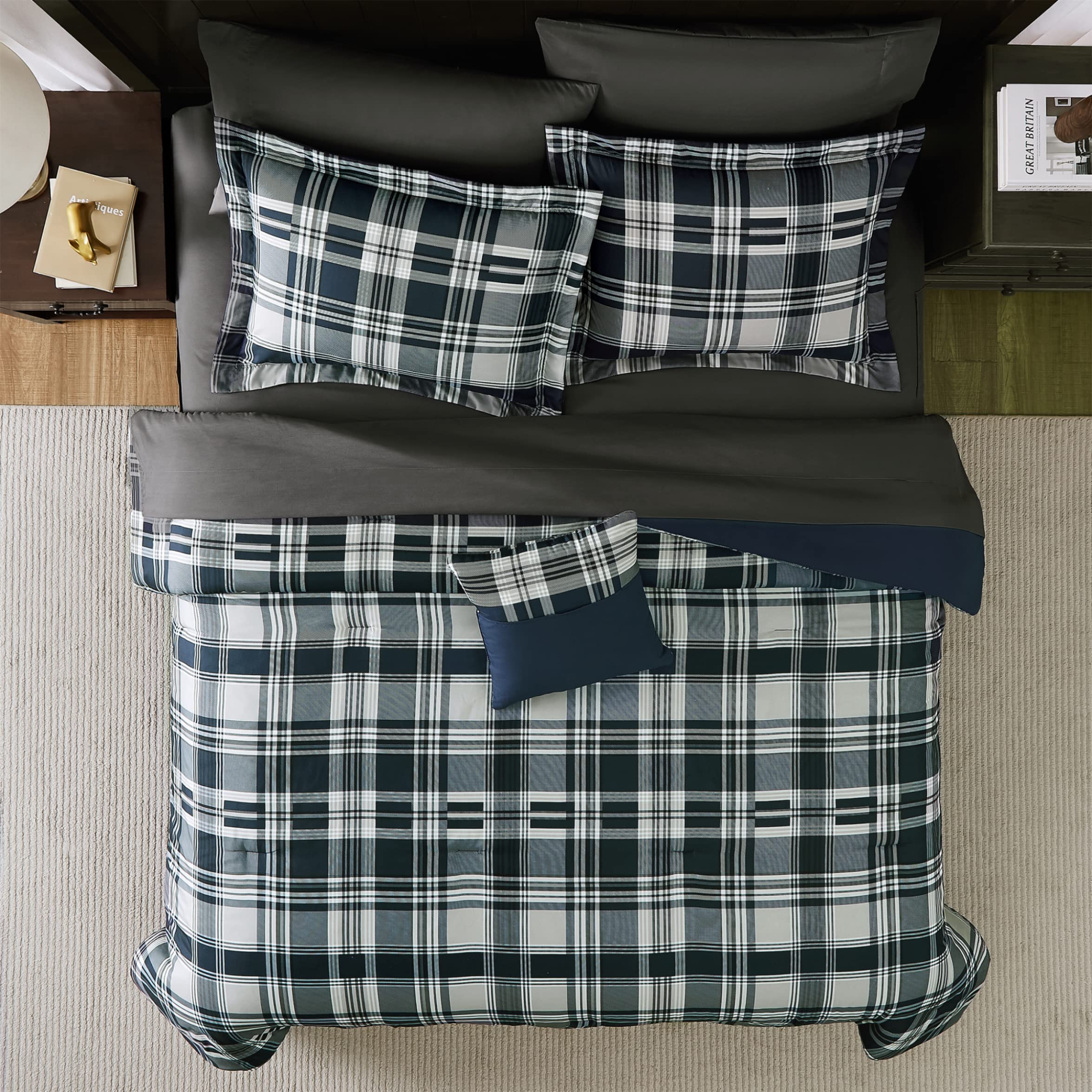 Amberspace Plaid Design Bed in a Bag Comforter Set with Sheets