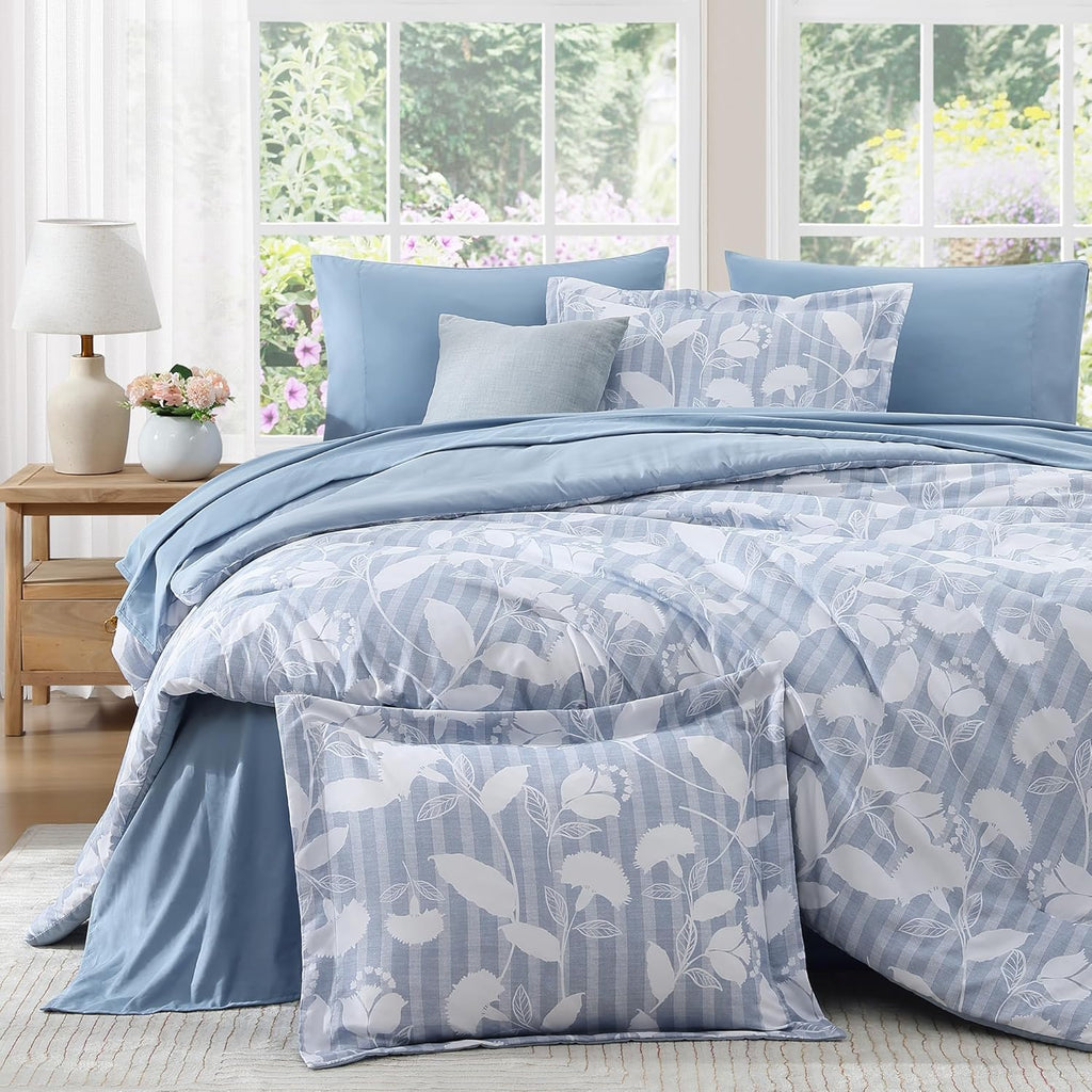 Amberspace Botanical Flowers Design 7-piece Bed in a Bag Comforter Set with Sheets