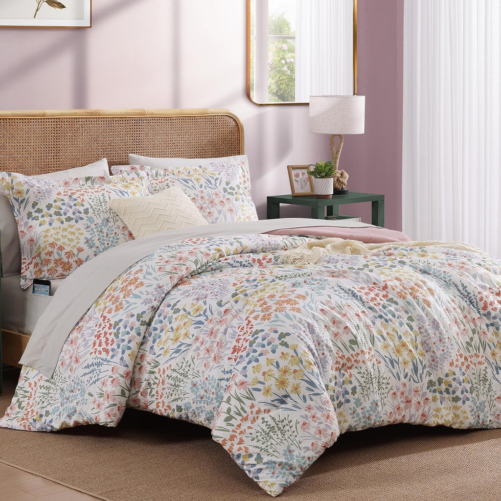 Amberspace Floral 7-piece Bed in a Bag Set with Sheets