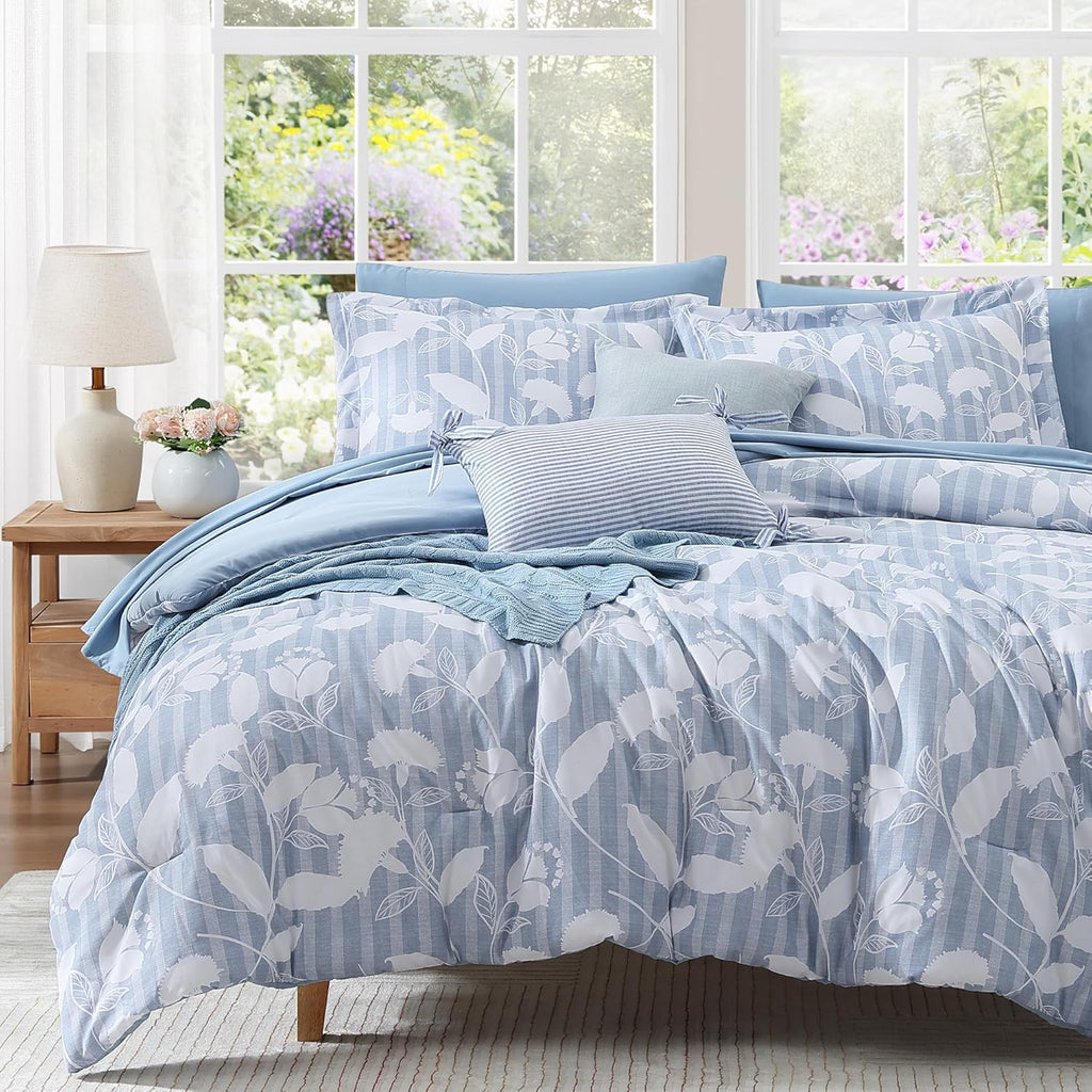 Amberspace Botanical Flowers Design 7-piece Bed in a Bag Comforter Set with Sheets