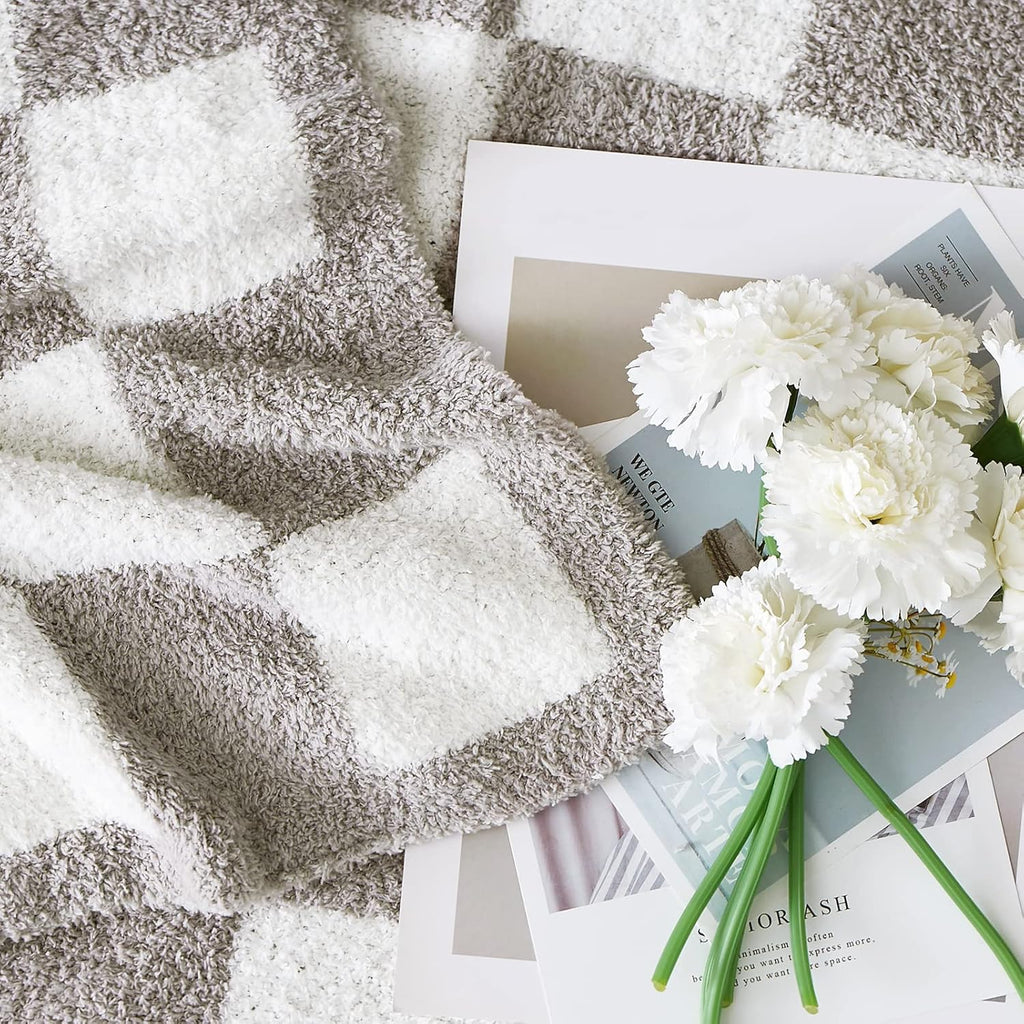 Amberspace Checkered Knit Throw