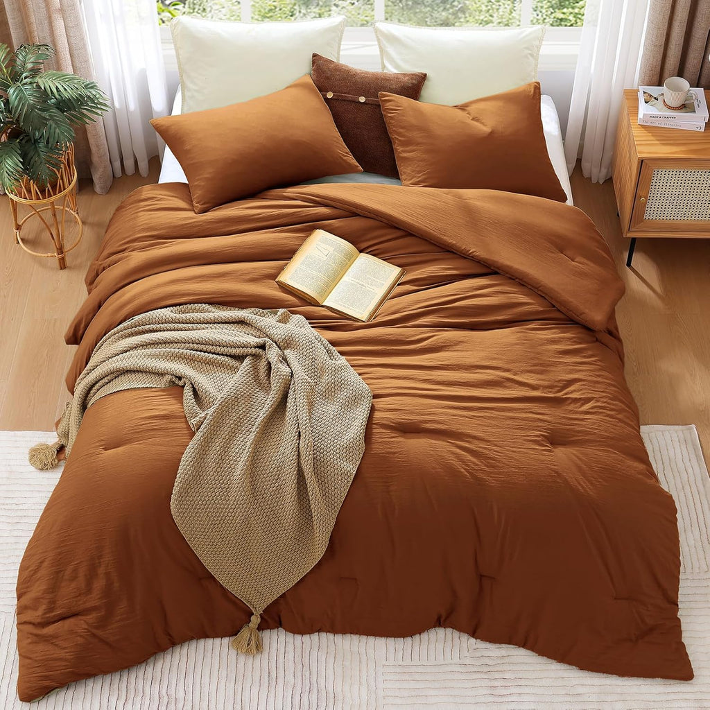 Amberspace Prewashed fabric 2/3-piece Bed in a Bag Comforter Set with Sheets