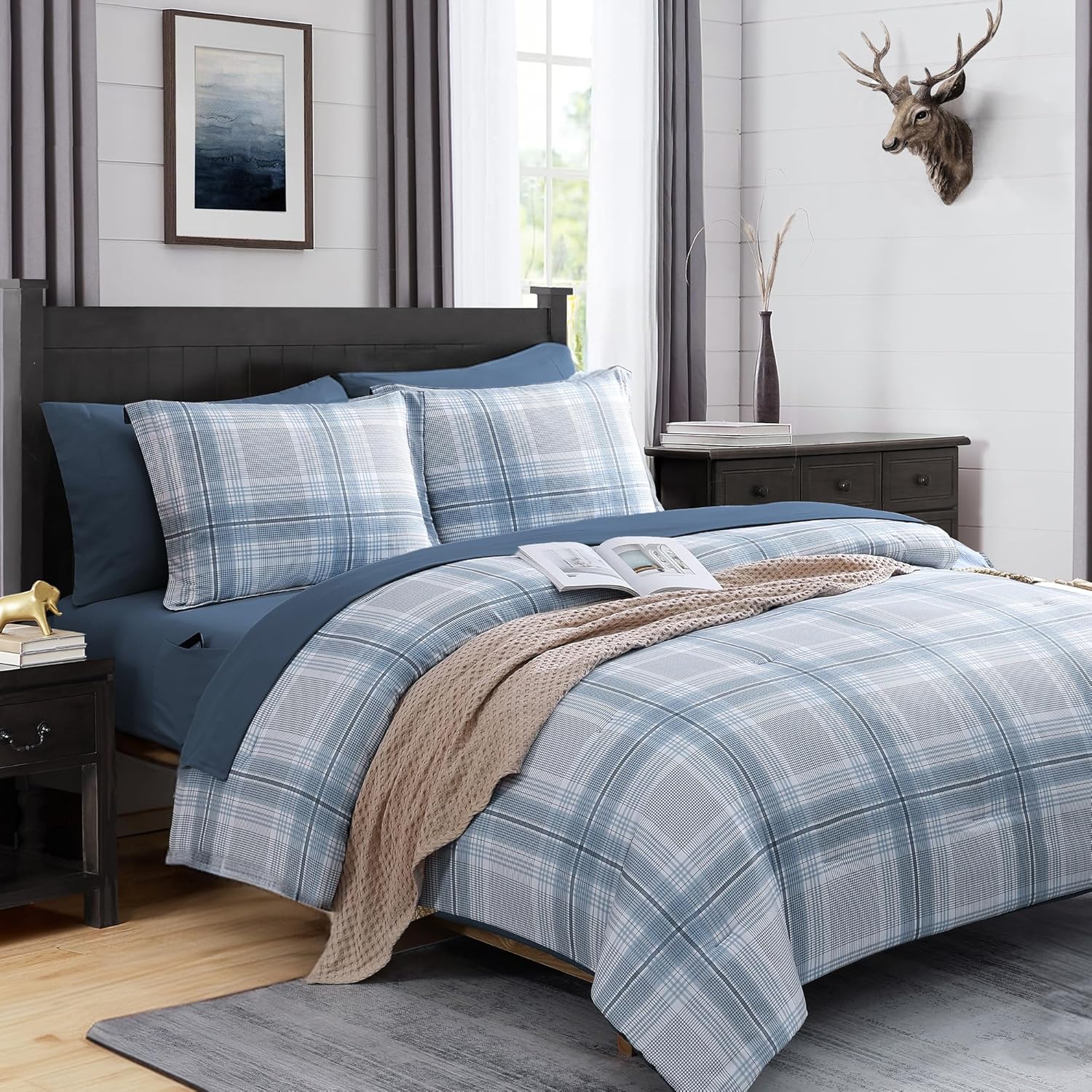 Amberspace Plaid Design Bed in a Bag Comforter Set with Sheets