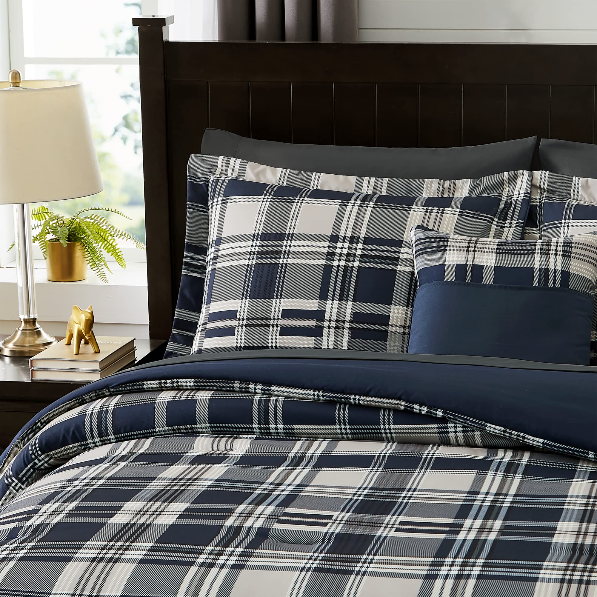 Amberspace Plaid Design Bed in a Bag Comforter Set with Sheets