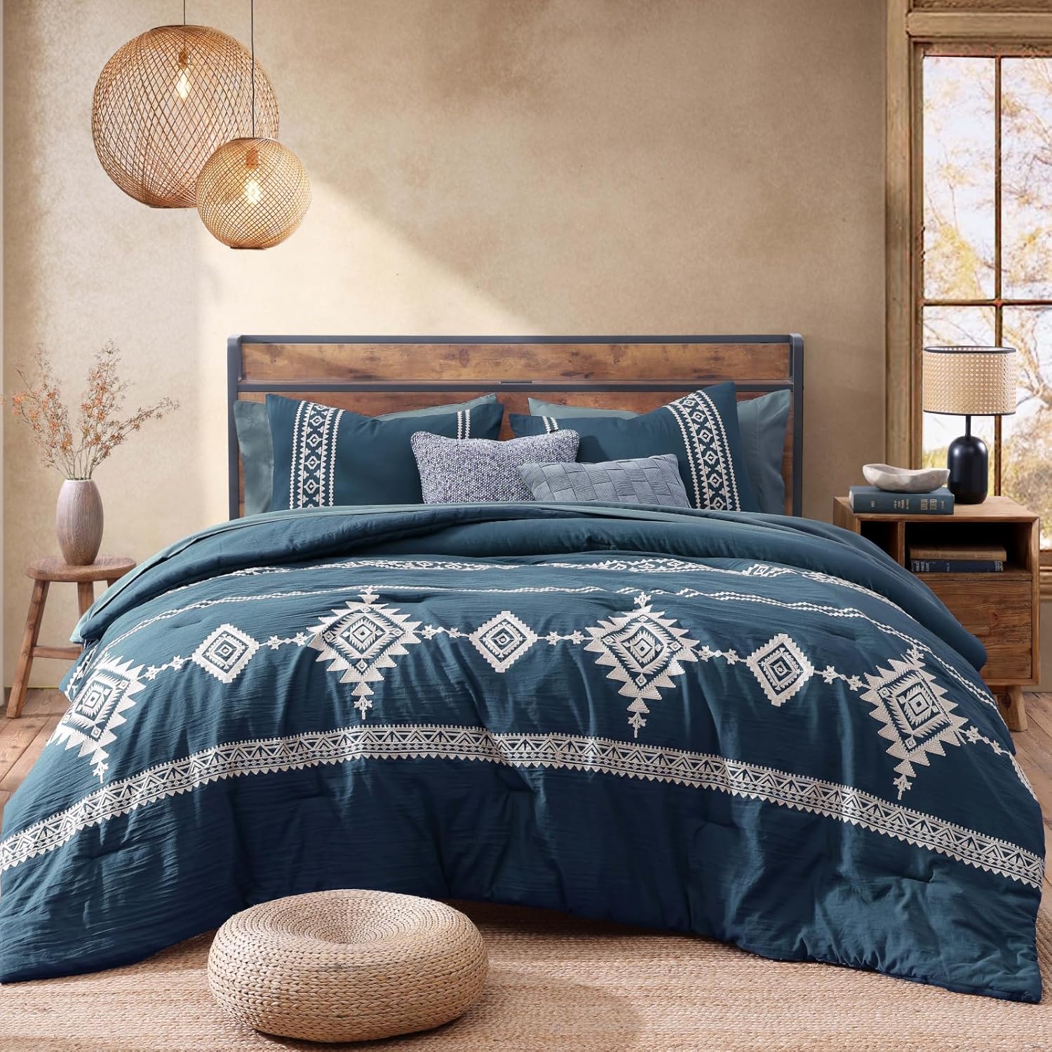 Amberspace Embroidery 7-piece Bed in a Bag Full Comforter Set with Sheets
