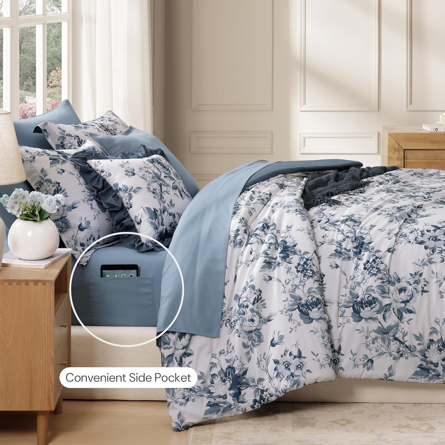 Amberspace Botanical Flowers Design 7-piece Bed in a Bag Comforter Set with Sheets