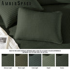 Amberspace Lightweight 2/3-Piece Bed in a Bag Quilt Set with Pillow Shams