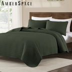 Amberspace Lightweight 2/3-Piece Bed in a Bag Quilt Set with Pillow Shams