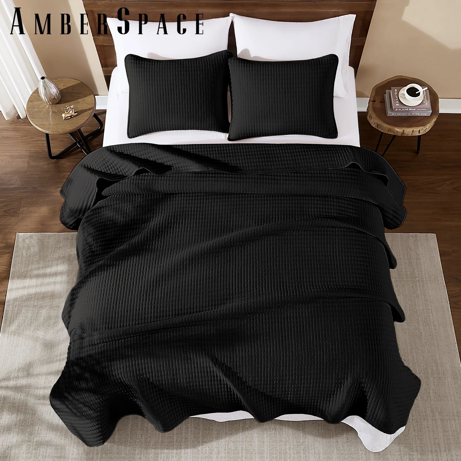 Amberspace Lightweight 2/3-Piece Bed in a Bag Quilt Set with Pillow Shams