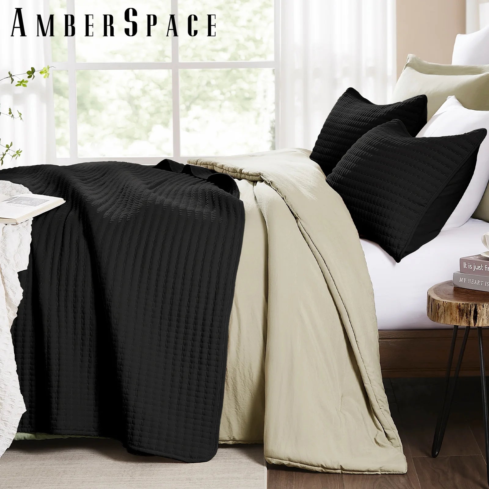 Amberspace Lightweight 2/3-Piece Bed in a Bag Quilt Set with Pillow Shams