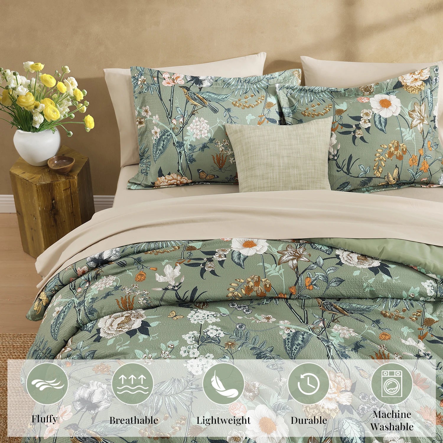Amberspace Floral 7-piece Bed in a Bag Set with Sheets