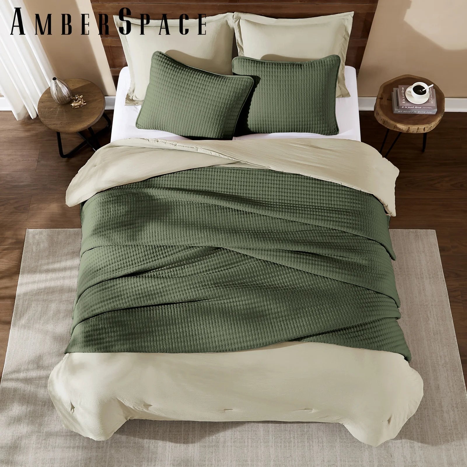 Amberspace Lightweight 2/3-Piece Bed in a Bag Quilt Set with Pillow Shams
